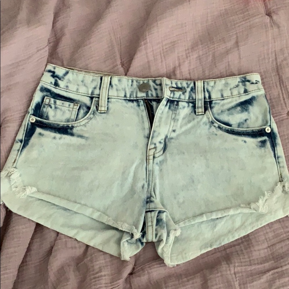 white washed jean shorts